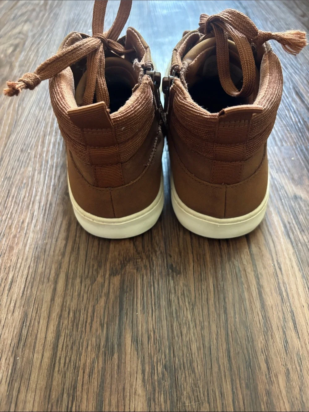 Cat & Jack Brown High Top Sneakers Youth Size 5 Rylan Chukka Side Zip Faux Suede